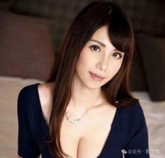 最后生还者剧集封面